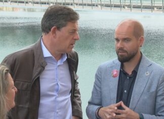 Gómez Besteiro desembarca na campaña en Pontevedra e Poio destacando os compromisos do Goberno