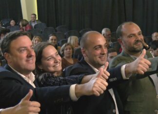 O PSOE de Ribeira aposta pola mocidade para cambiar o rumbo do concello