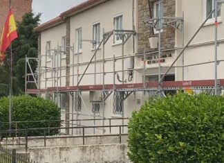 Investigado un veciño de Outes por estafar no concesionario no que traballaba