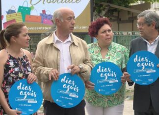 O comercio de Vilanova quere facerse cos ‘Días azuis’
