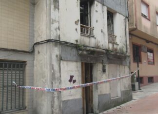 O concello de Ribeira procederá á demolición urxente da ‘narcocasa’ da rúa Romero Ortíz