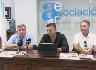 Medio cento de establecementos participarán esta fin de semana na Noite Aberta de Ribeira