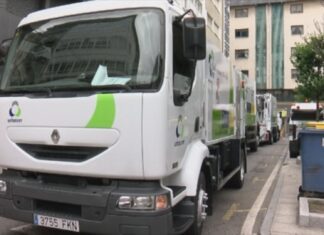 Desconvocada a folga do lixo en Ribeira tras un principio de acordo entre traballadores e Urbaser