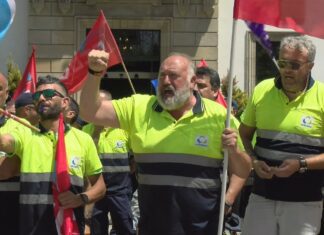 Urbaser reacciona ás protestas dos traballadores de Vilagarcía convocándoos para o luns