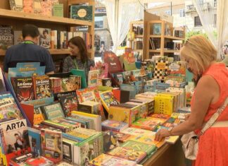 A Festa dos Libros enche de literatura a fin de semana en Pontevedra