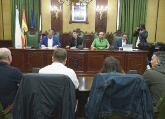 O Consello de Pesca de Ribeira acorda adoptar medidas de seguridade contra os roubos nos portos