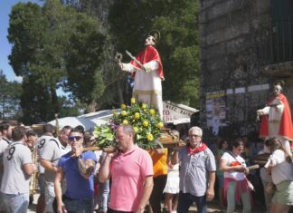 Miles de devotos reúnense en Bealo para render homenaxe ó San Ramón