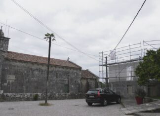 APATRIGAL advirte indicios de irregularidade na construción ó carón da igrexa de Abanqueiro