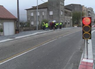 A reforma do primeiro treito da estrada de Marín, en Estribela, estará rematada en quince días