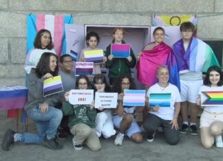 Saída do armario conxunta no Castro Alobre a prol de visibilizar o colectivo LGTBIQ+