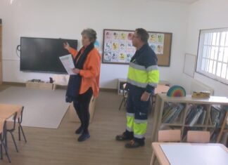 Os alumnos da escola unitaria da Granxa disfrutan dunha aula totalmente renovada
