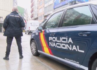 Buscan ó presunto autor da malleira a un vixilante do parking do Centenario