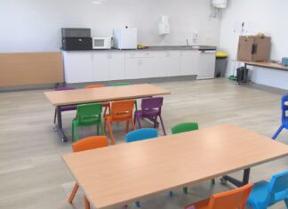 Os alumnos de Porto do Son e Portosín estrean comedor este curso