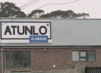 Atunlo deixa na rúa 136 traballadores da súa planta do Grove ás portas do Nadal