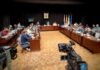 O pleno non renova a confianza en Fernández Lores e volve tombar os orzamentos para 2024
