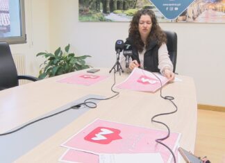 Un concurso de cartas de amor e un sorteo fotográfico para celebrar o Día dos Namorados na Pobra