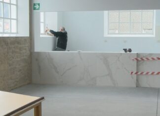 A Marea de Noia esixe que se retomen as obras da praza de abastos