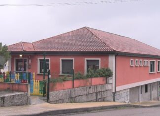 Meis busca un espazo alternativo para o alumnado da escola infantil mentres dure a súa rehabilitación