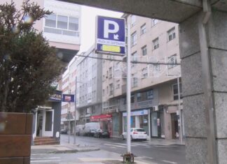 O PP considera errado sacar a licitación a contratación do persoal do parquing do Centenario