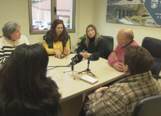 A deputada provincial de Mar reúnese coa confraría da Pobra para perfilar as axudas ó sector