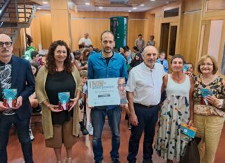 José Luís Baños recibe o Premio de Literatura Infantil Carlos Mosteiro