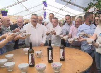 O bo tempo acompaña ao mellor viño esta fin de semana na Festa do Tinto do Salnés de Ribadumia