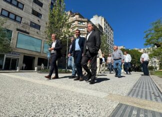 As obras da praza de Barcelos convértena nun espazo máis verde e máis peonil