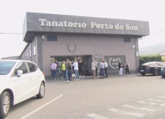 Porto do Son despide a Manel Deán