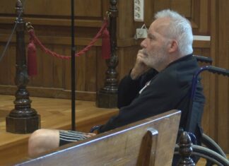 O home que disparou á súa exmuller no Grove recoñece os feitos e acepta 12 anos de cadea