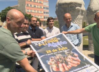 Domingo Ayaso e Daniel Bravo, percebeiros de honra en Aguiño