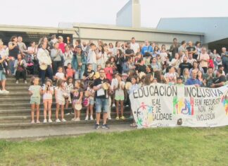 Seguen as protestas en Rianxo contra Educación pola falla de profesorado