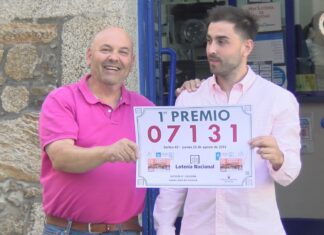 A Administración Número 1 de Ribeira repartiu 150 mil euros do primeiro premio da Lotaría Nacional
