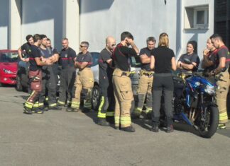 Bombeiros de toda Galicia fórmanse na Pobra sobre o control de fugas de amoníaco