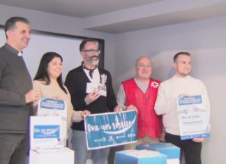 A clínica dental Rebeca deOzores e a ABE volverán repartir sorrisos entre os máis necesitados