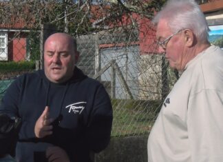 Un grupo de veciños de Cando denuncia prácticas autoritarias por parte do párroco