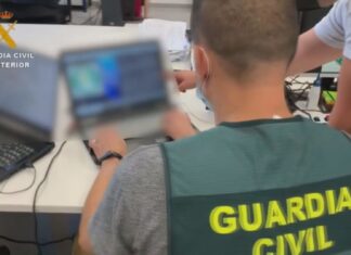 Detidos dous pobrenses por estafar a máis de 20 afectados usurpando a súa identidade