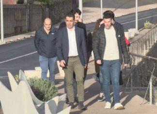 López salienta que a reforma do paseo do Naval é ‘un plus’ para a veciñanza da Illa
