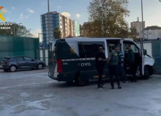 Desarticulado un grupo especializado en fraudes en telefonía que operaba dende Santiago e Ribeira