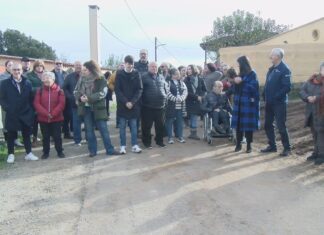 Palmeira mobilízase contra a instalación dunha antena de 40 metros na Lomba