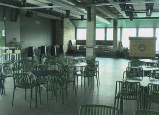 A Sala Zennet non pecha: ‘Non somos unha discoteca, somos un café-espectáculo e por iso temos esa licenza de actividade’