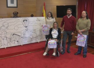 Cambados plasma as enfermidades raras nun mural para insistir na súa visibilización