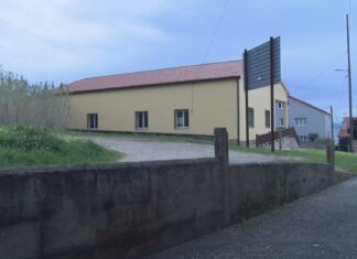 O PP demanda melloras na contorna da Casa da Cultura de Castiñeiras