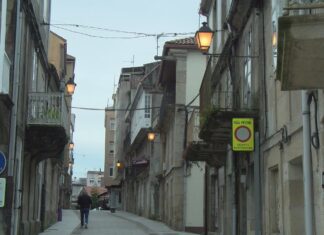 Rianxo continuará coa renovación de luminarias en boa parte do casco urbano