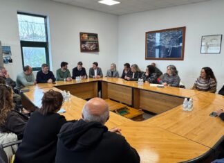 O PSOE recolle de boca do sector os problemas do mar en Arousa