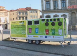 Pontevedra incorpora un punto limpo móbil para a recollida de residuos en barrios e parroquias