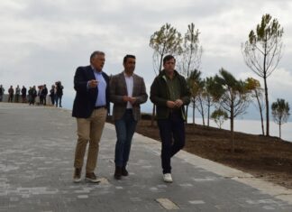 Telmo Martín defende que a reforma do miradoiro da Peixeira converte a zona nun punto de encontro veciñal