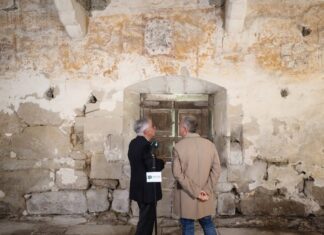 Os traballos de restauración de Santa Clara descobren catro pinturas murais únicas en Galicia