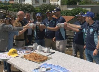 Unha ducia de tractores e 1.200 racións de chourizo con pan de millo para festexar o San Isidro de Caleiro
