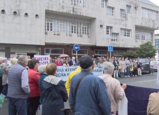 Nova concentración en Ribeira pola cobertura das prazas de médico