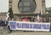 Concentración de SOS Sanidade para denunciar que no Salnés hai 10.000 persoas nas listas de agarda